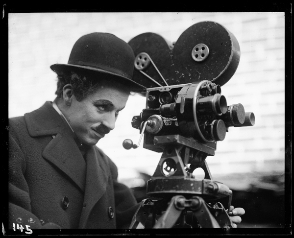 Ciné-club_chaplin_et_les_temps_modernes_la_voie_du_silence